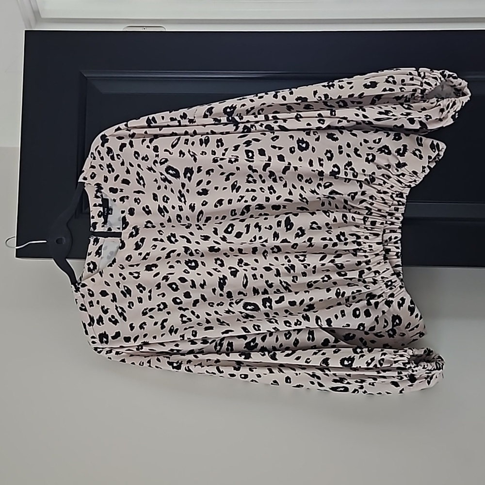 HARDLY WORN! Cheetah Print Blouse